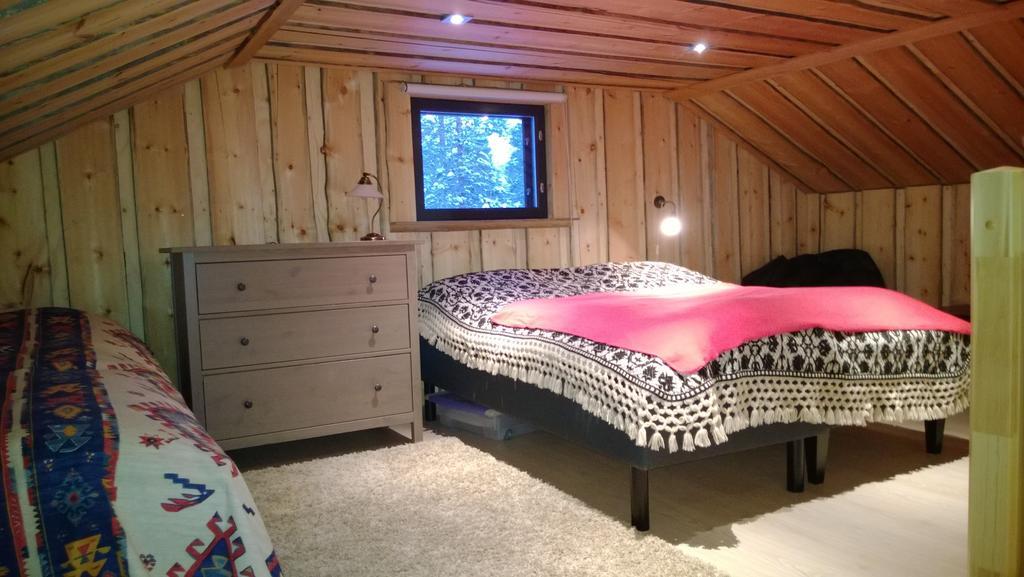 Revontuli Cottage โคลารี ห้อง รูปภาพ